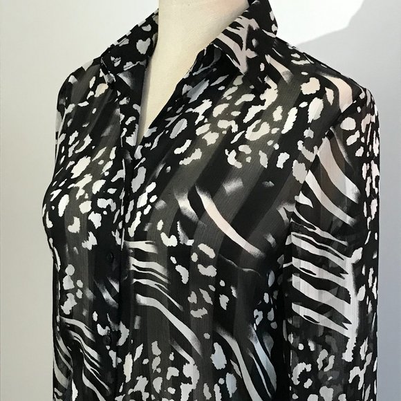 Massy - Black & White Sheer Animal Print Top - 3/25$ - Picture 4 of 7